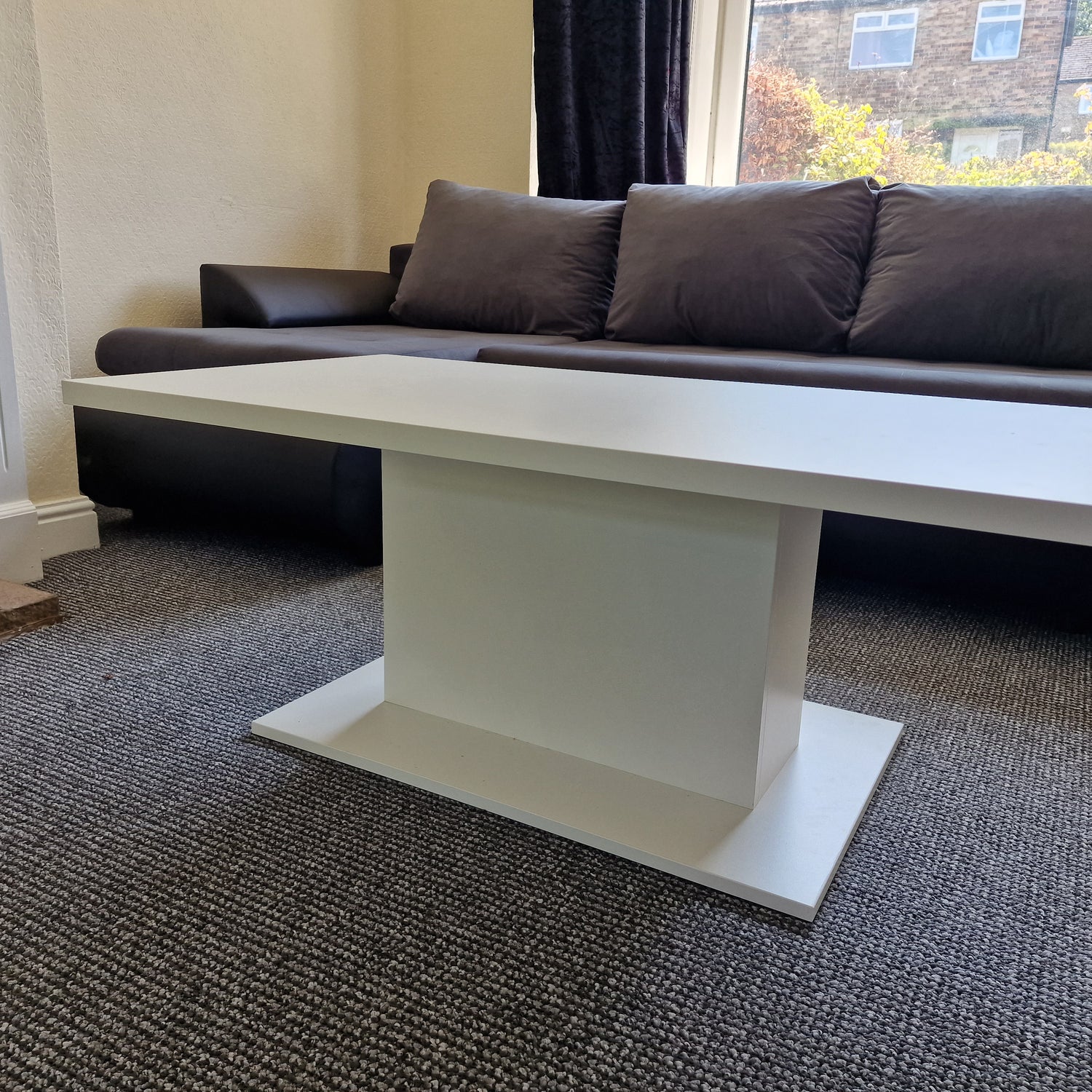 COFFEE TABLE BRISTOL WHITE 110X60CMTable dimensionwid. 110 cm / dep. 60 cm / height 43 cmExecution: base made of white laminated board, 16mm thick The table top is 28mm thick, white.Anna Furniture