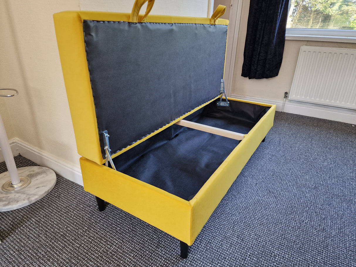 OTTOMAN STORAGE BOX 129X55CM MATCHING WITH SOFA BRIAN AND PALMO CHOICE OF COLORSMADE IN MALMO FABRIC CLICK HERESPARK FABRIC CLICK HERESIZE:129X55CMHEIGHT 43CMCAN BE MADE IN DIFFERENT FABRIC/COLOR CONTACT US TO ORDERAnna Furniture