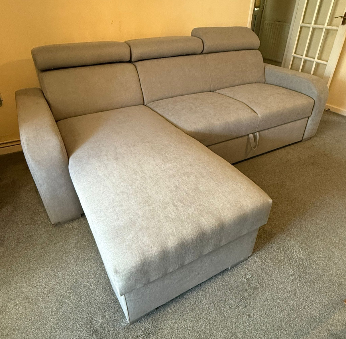 UNIVERSAL CORNER SOFA BED ASTEE 235CM EASY CLEAN FABRIC ADJUSTABLE HEADREST CHOICE OF COLORS / SPRINGS + FOAM