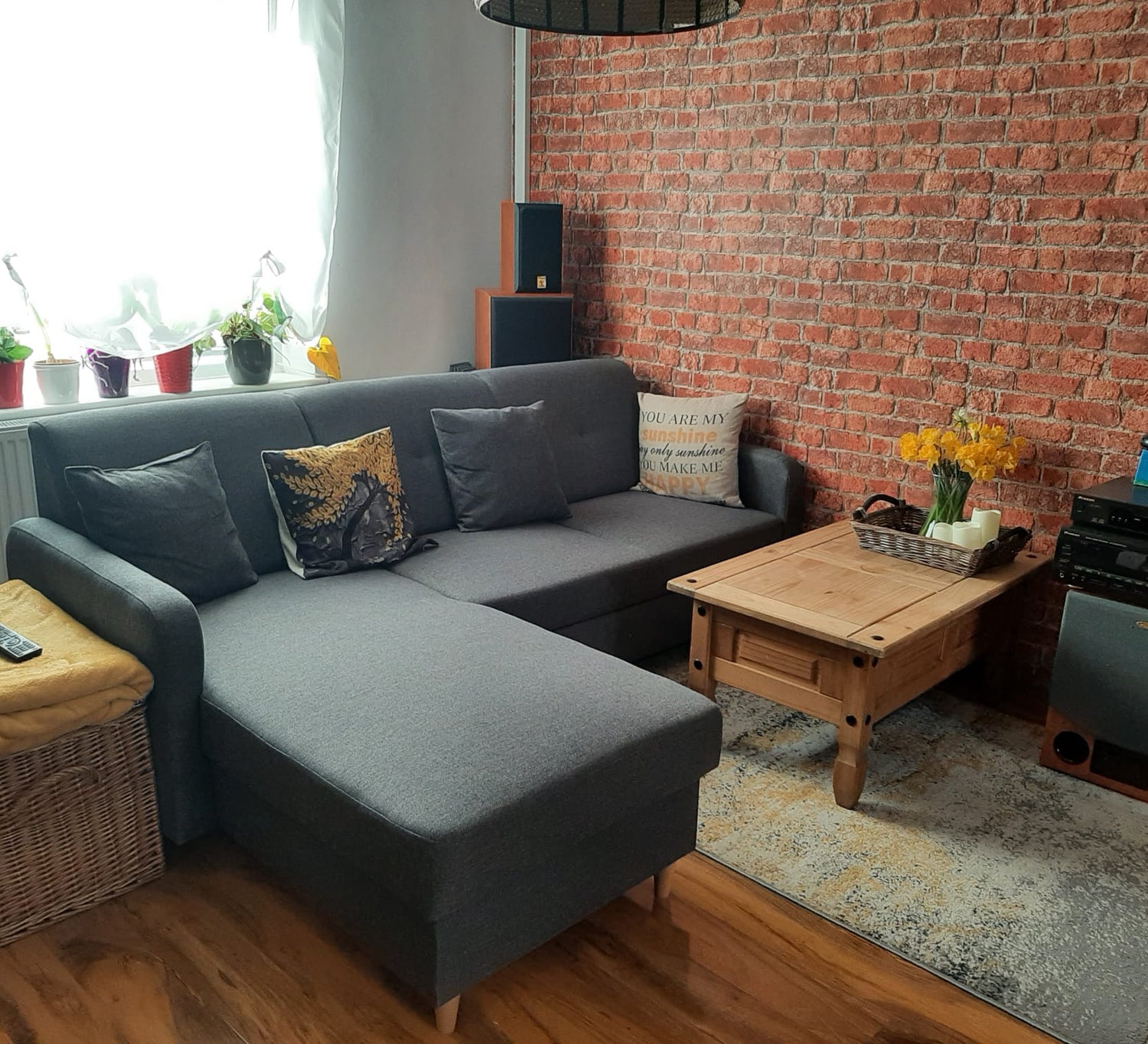 CORNER SOFA BED MILLI HUGO 94 GREY 220cm / SPRINGS + FOAMMADE IN HUGO FABRIC CLICK HEREWavy springs ✔ Easy to turn it into bed ✔ Storage space✔ Wooden legs ✔ Dimensions: W: 220cm D:165cm, H of seat 42cmAnna Furniture