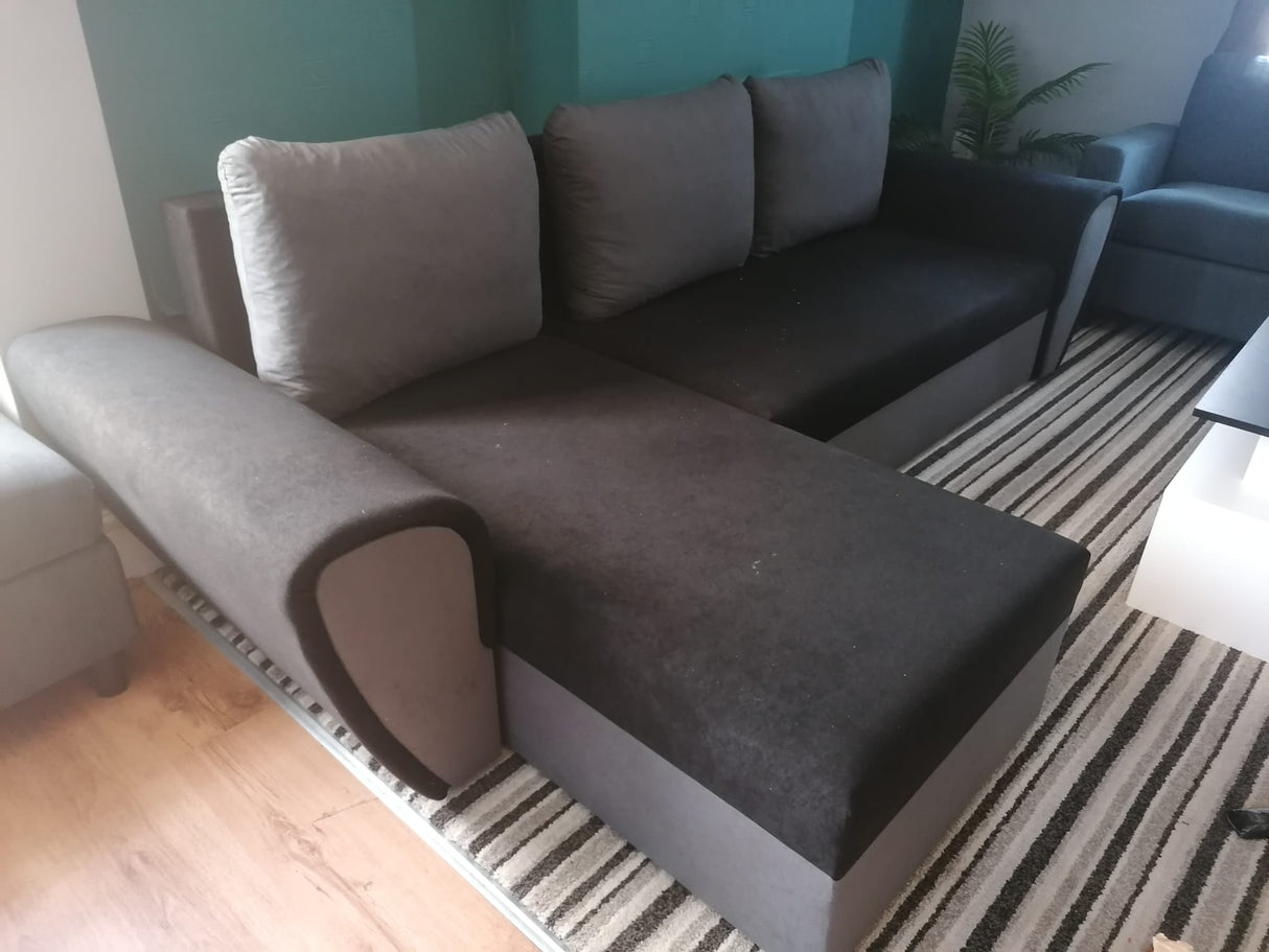 UNIVERSAL CORNER SOFA BED IRIS BLACK/GREY 260CM / FOAMTHIS MODEL IS UNIVERSAL WHICH MEANS YOU CAN CHOOSE CORNER SIDE DURING ASSEMBLY 3 X PILLOWS INCLUDED1 X STORAGE SPACE (OPTIONAL 2ND STORAGE FOR ADDITIONAL COST)Dimensions: width 260 cm depth 145 cm tota