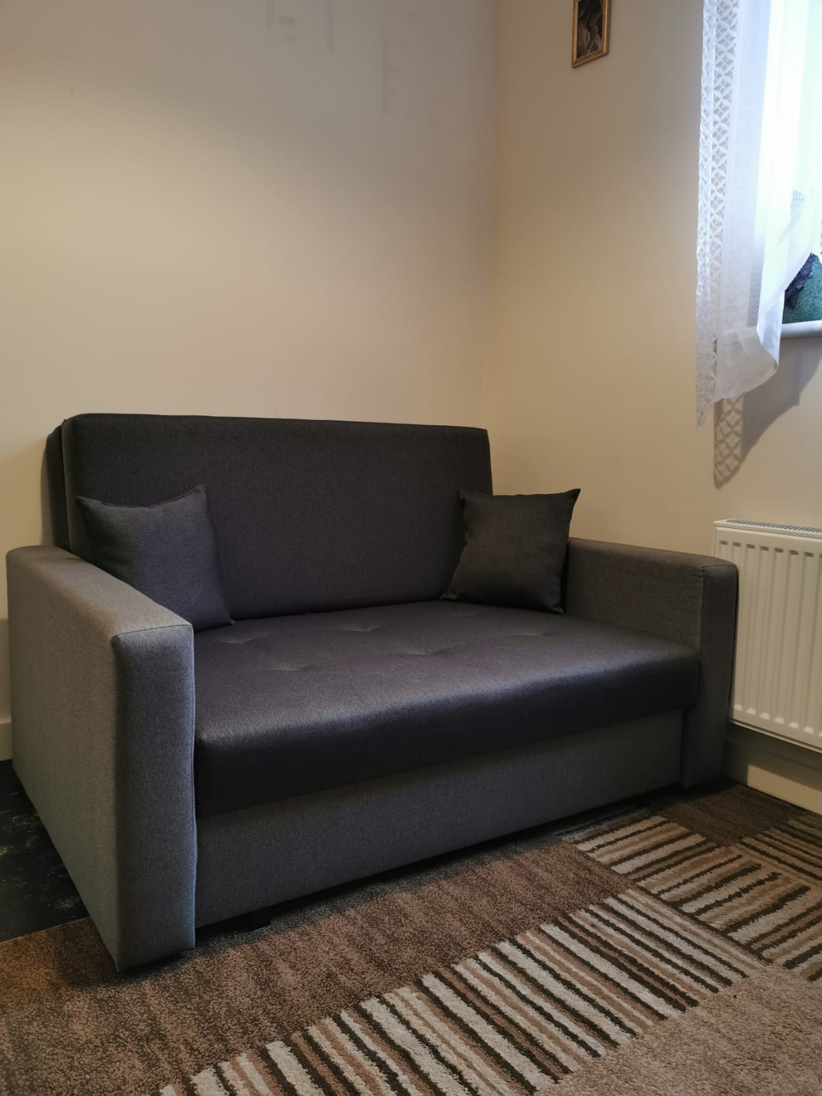 2 SEATER SOFA BED SMART II 137CM CHOICE OF COLORS / SPRINGS + FOAMDimensions :- width 137 cm- height 85 cm- depth 95 cm- area sleeping 113/195 cm(no possibility to change dimensions) +/- 3The sofa is made on a wooden skeleton, the seat uses corrugated spr