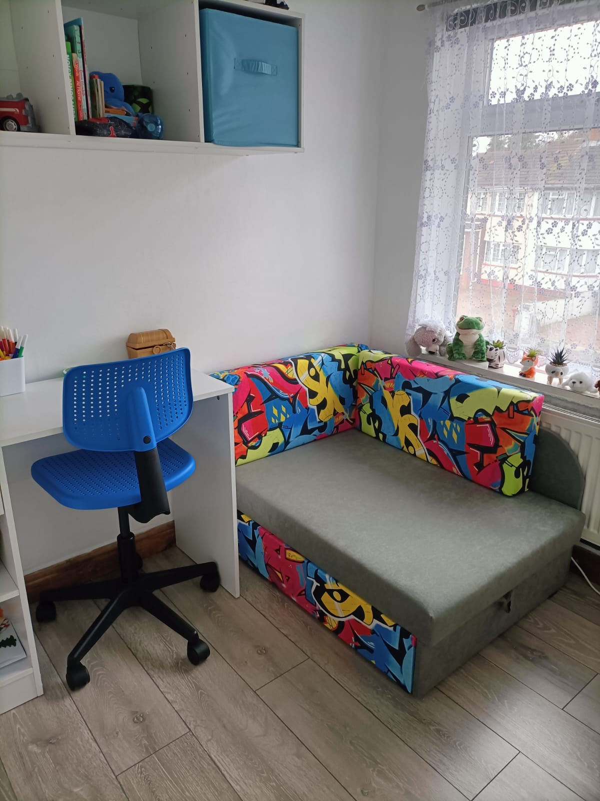 UNIVERSAL CORNER SOFA BED KUBUS CUBE Children room CHOICE OF COLORSTHIS MODEL IS UNIVERSAL WHICH MEANS YOU CAN CHOOSE CORNER SIDE DURING ASSEMBLYCHILDREN CORNER SOFA BEDSOFKA NAROZNIK TAPCZANIK DZIECIECY - depth 77 cm- width 106 cm- height with bacon 50 c