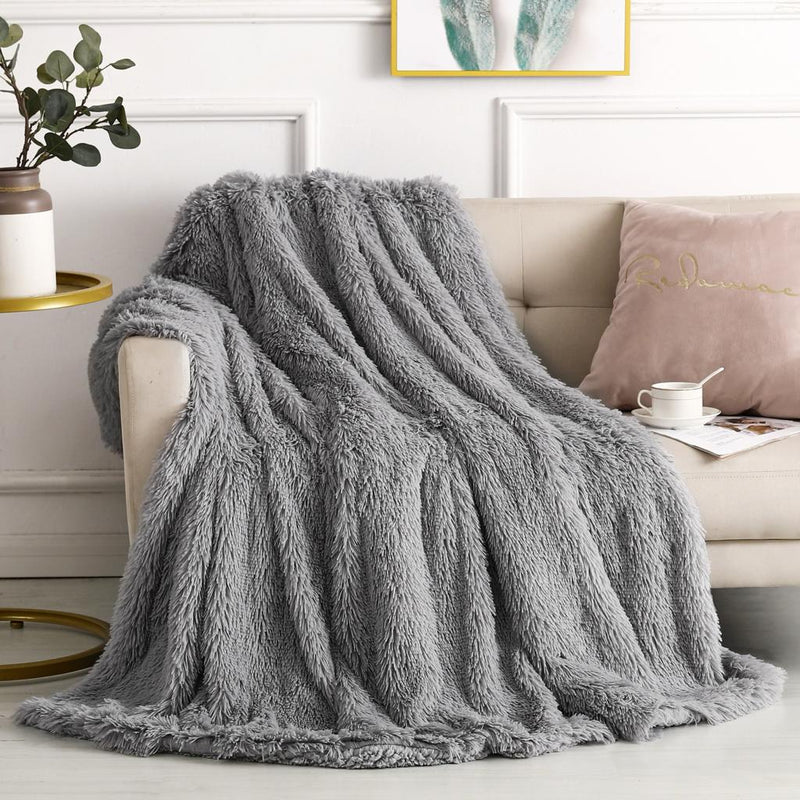 Long Pile Cuddly Faux Fur Shaggy & Fluffy Throws for Bed Couch Sofa Chair Home Blankets Warm Elegant Cozy Double 150 x 200cm Charcoal