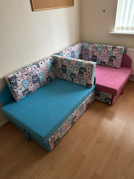 UNIVERZÁLNÍ ROHOVÁ ROZKLÁDACÍ POHOVKA KUBUS CUBE RŮŽOVÁ / TEDDY Dětský pokoj