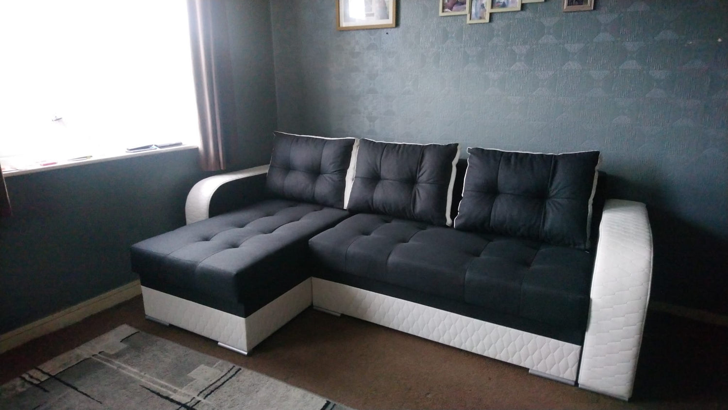 CORNER SOFA BED SAM GRAPHITE / WHITE 236CM 2X STORAGE SPACE universal RIGHT/LEFT CORNER / BONELL SPRINGS + FOAMTHIS MODEL IS UNIVERSAL WHICH MEANS YOU CAN CHOOSE CORNER SIDE DURING ASSEMBLY3x PILLOWS INCLUDED2X STORAGE SPACE BONELL SPRINGS + FOAM - length