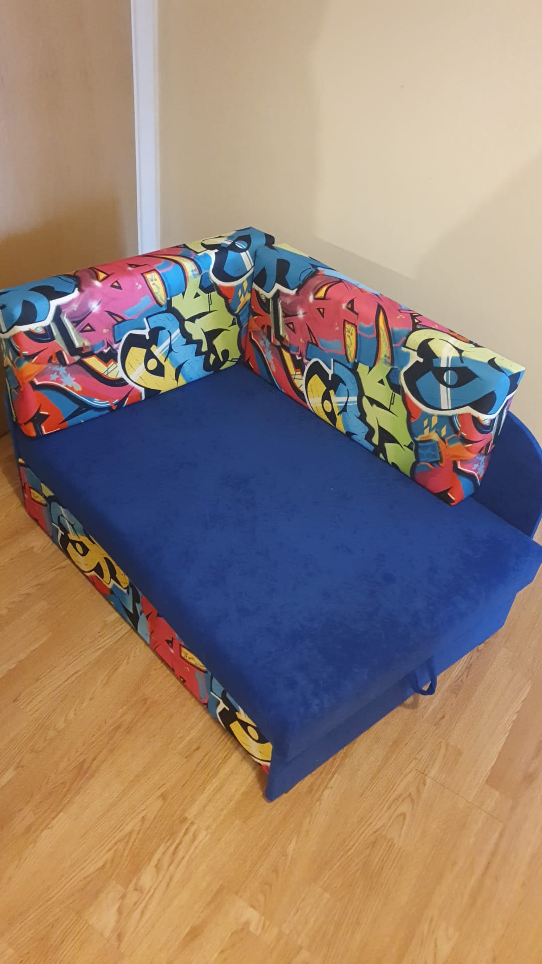 UNIVERSAL CORNER SOFA BED KUBUS CUBE Children room CHOICE OF COLORSTHIS MODEL IS UNIVERSAL WHICH MEANS YOU CAN CHOOSE CORNER SIDE DURING ASSEMBLYCHILDREN CORNER SOFA BEDSOFKA NAROZNIK TAPCZANIK DZIECIECY - depth 77 cm- width 106 cm- height with bacon 50 c