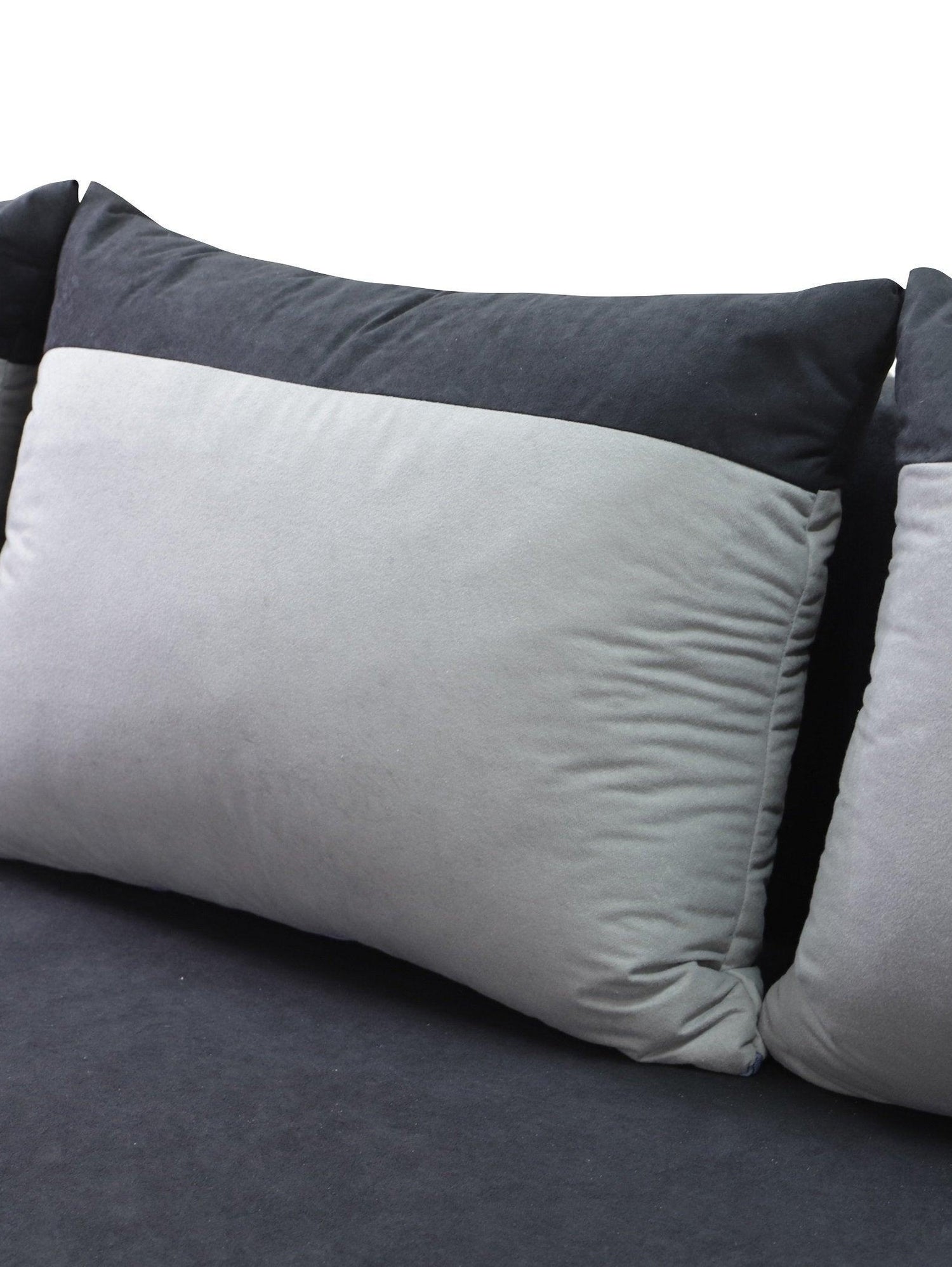 CORNER SOFA BED ALEXA BLACK / RED 238cm universal RIGHT/LEFT CORNER / FOAMTHIS MODEL IN UNIVERSAL WHICH MEANS YOU CAN CHOOSE CORNER SIDE DURING ASSEMBLY3x PILLOWS INCLUDED1X STORAGE SPACESLEEPING FUNCTIONDIMENTIONSWidth: 238 cmDepth: 140cmSleeping area: 2