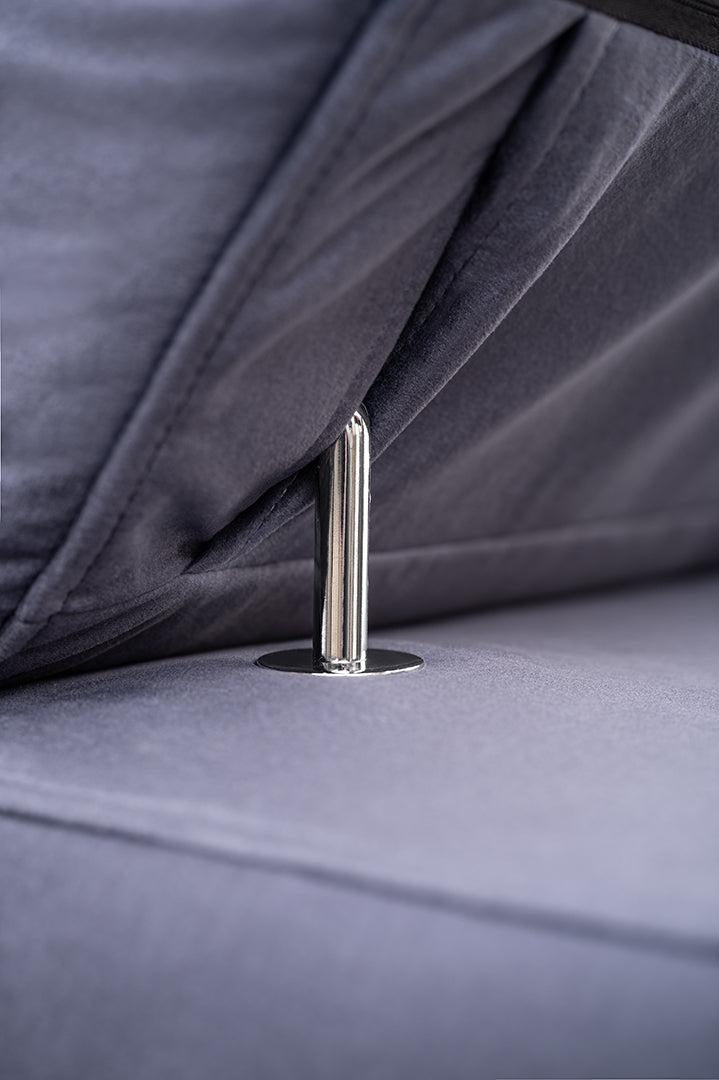 ASH II 273CM MONOLITH 79-76 WATER RESISTANT / SPRINGS + FOAMWavy springs + foam Large sleeping areaMADE IN WATER RESISTANT MONOLITH FABRICCLICK HERE TO VIEW ALL COLORS Dimensions W: 273cm D:203cm H: 90cm Sleeping area: 195x123cmAnna Furniture